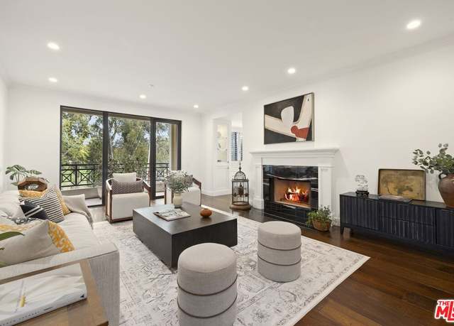 Property at 12218 Montana Ave #302, Los Angeles, CA 90049, 2 beds, 2.5 baths