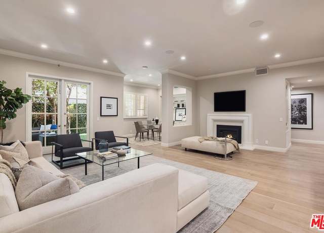 Property at 11500 San Vicente Blvd #218, Los Angeles, CA 90049, 3 beds, 3.5 baths