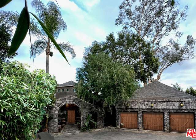 Property at 3203 Tareco Dr, Los Angeles, CA 90068, 4 beds, 3 baths