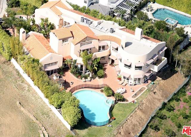 Property at 1475 Via Cresta, Pacific Palisades, CA 90272