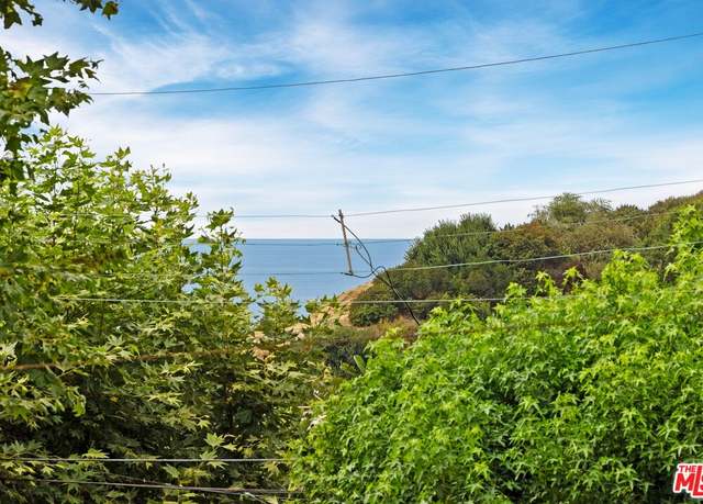 Property at 582 Radcliffe Ave, Pacific Palisades, CA 90272
