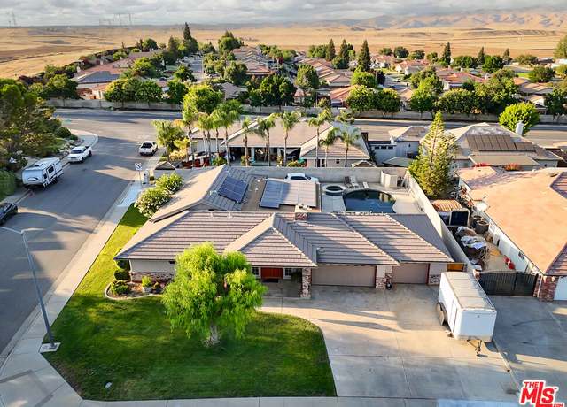 Property at 7200 Clifftop Way, Bakersfield, CA 93306, 4 beds, 2 baths