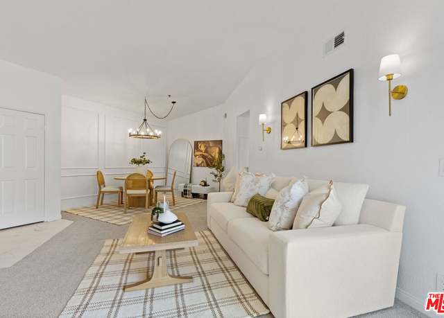 Property at 5837 Oak Bend Ln #412, Oak Park, CA 91377, 2 beds, 2 baths