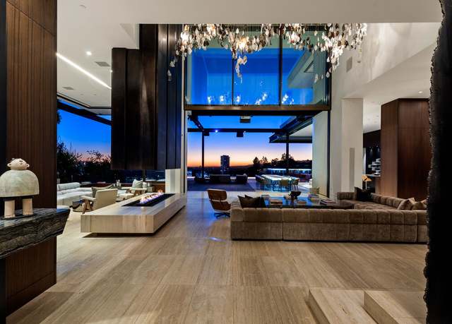 Property at 1305 Collingwood Pl, Los Angeles, CA 90069, 6 beds, 8 baths