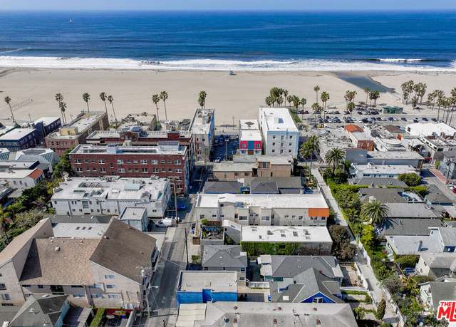Property at 34 Dudley Ave, Venice, CA 90291, 4 beds, 5 baths
