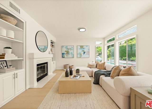 Property at 22248 Cairnloch St, Calabasas, CA 91302, 4 beds, 2.5 baths