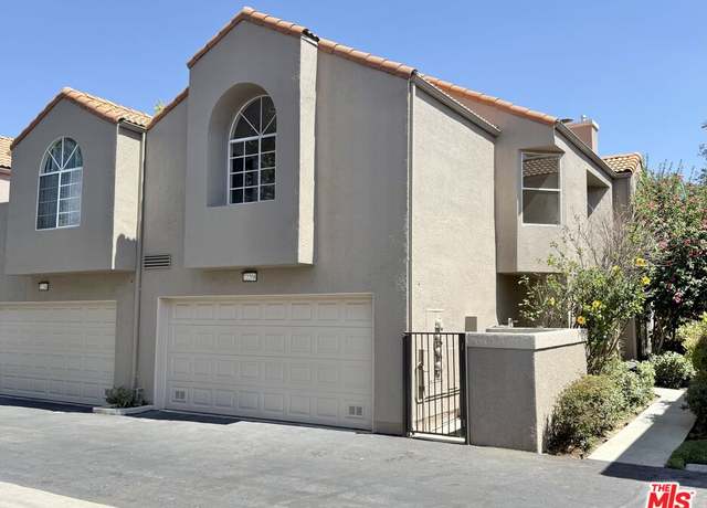 Property at 22208 Frontier Pl, Chatsworth, CA 91311, 3 beds, 2.5 baths