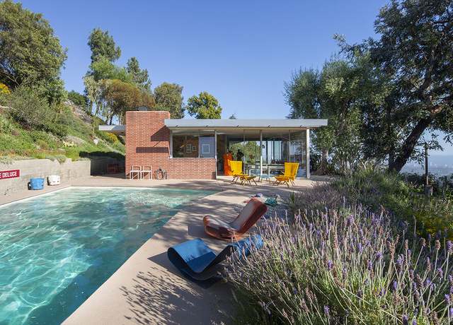 Property at 1531 N Tigertail Rd, Los Angeles, CA 90049, 3 beds, 2 baths