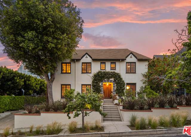 Property at 847 S Longwood Ave, Los Angeles, CA 90005, 4 beds, 3 baths