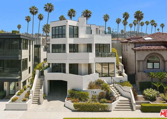 Property at 734 Esplanade Unit A, Redondo Beach, CA 90277, 2 beds, 3 baths