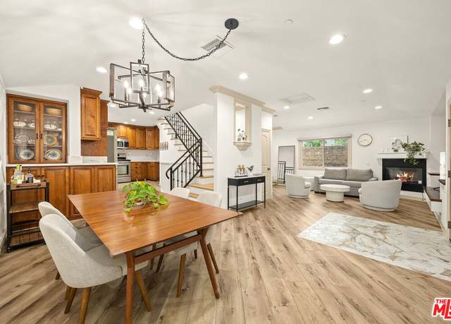Property at 272 N Chester Ave #101, Pasadena, CA 91106, 2 beds, 2.5 baths