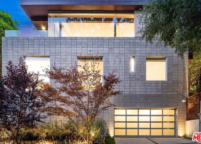 Property at 10060 Westwanda Dr, Beverly Hills, CA 90210, 3 beds, 2.5 baths