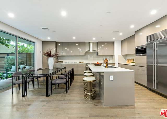 Property at 728 N Sweetzer Ave #109, Los Angeles, CA 90069, 2 beds, 3 baths