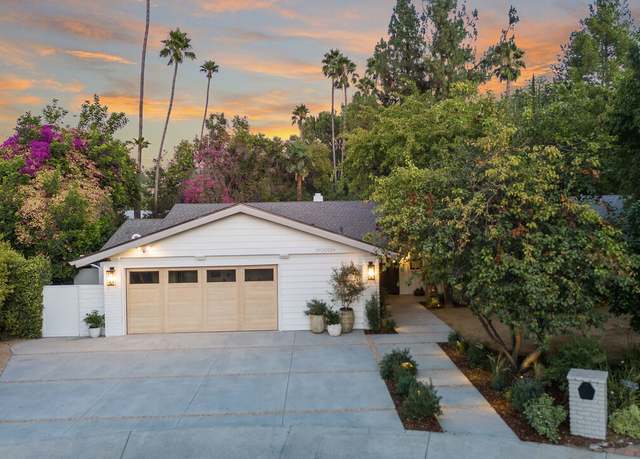 Property at 20524 Vista De Oro Pl, Woodland Hills, CA 91364, 5 beds, 5.5 baths