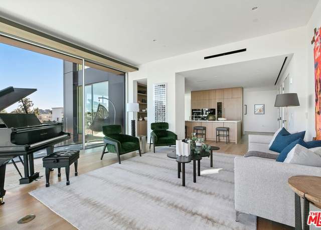 Property at 8899 Beverly Blvd Unit 5D, West Hollywood, CA 90048, 2 beds, 2.5 baths