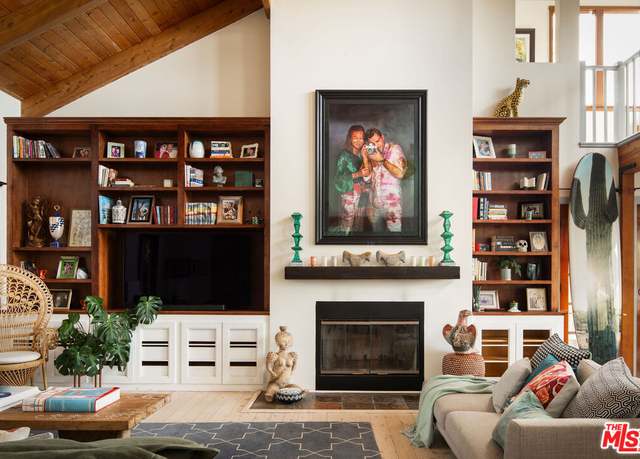 Property at 31840 Seafield Dr, Malibu, CA 90265, 4 beds, 4 baths