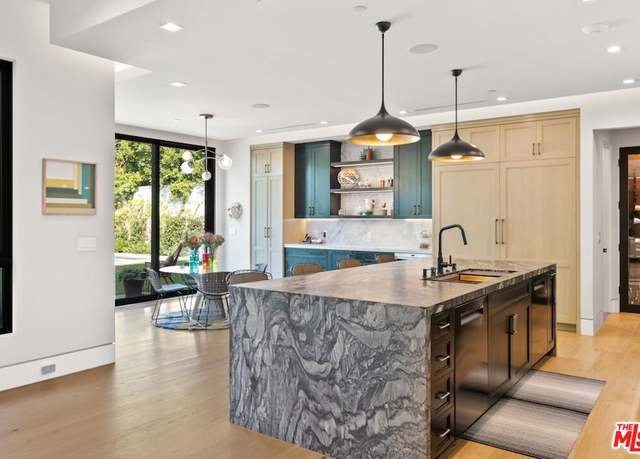 Property at 13817 W Sunset Blvd, Pacific Palisades, CA 90272, 5 beds, 6 baths