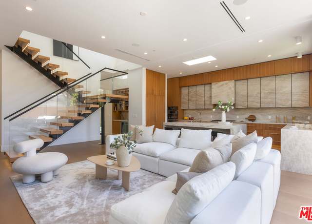 Property at 4458 Jasmine Ave, Culver City, CA 90232, 4 beds, 4.5 baths