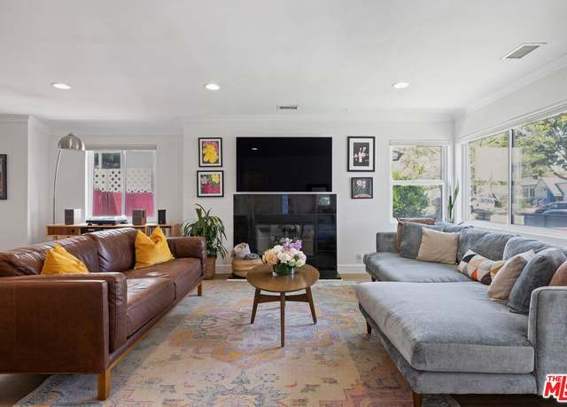 Property at 3551 S Bentley Ave, Los Angeles, CA 90034, 3 beds, 3 baths
