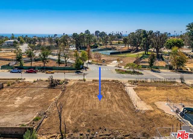 Property at 790 Alma Real Dr, Pacific Palisades, CA 90272