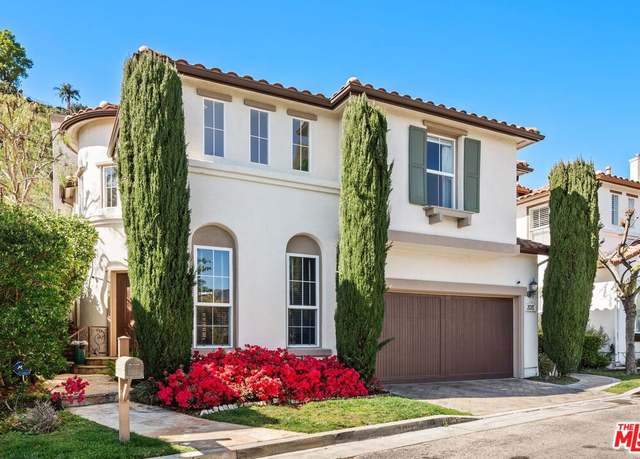 Property at 2729 Hollyview Ct, Los Angeles, CA 90068, 4 beds, 3.5 baths