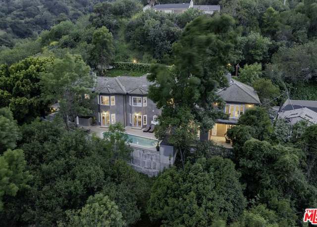 Property at 12917 Galewood St, Studio City, CA 91604, 6 beds, 5 baths