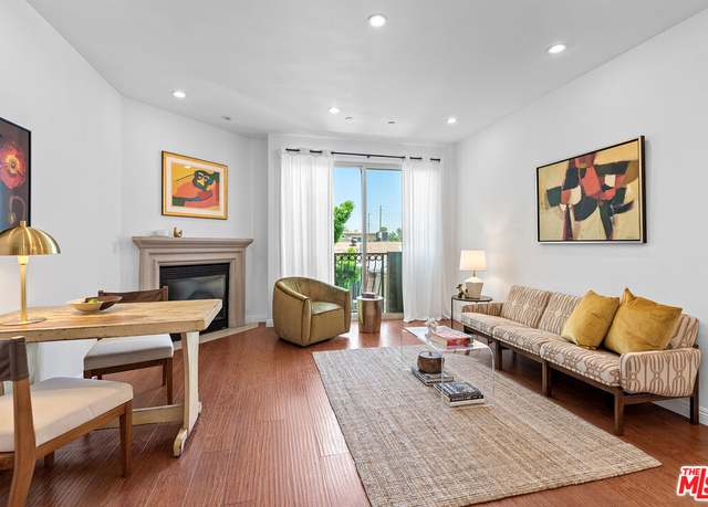 Property at 5303 Satsuma Ave #113, North Hollywood, CA 91601, 3 beds, 2.5 baths