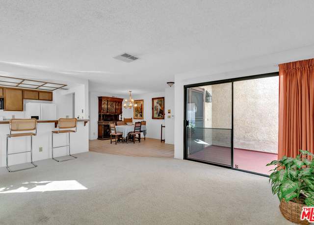 Property at 7255 Balboa Blvd #20, Van Nuys, CA 91406, 2 beds, 2 baths