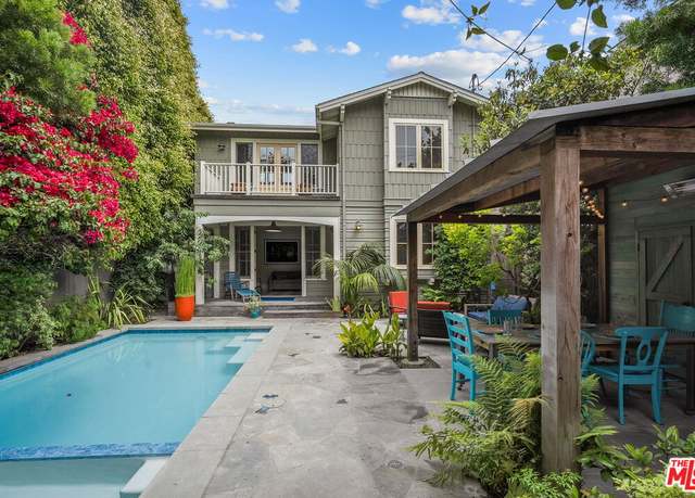 Property at 813 Crestmoore Pl, Venice, CA 90291, 4 beds, 2 baths
