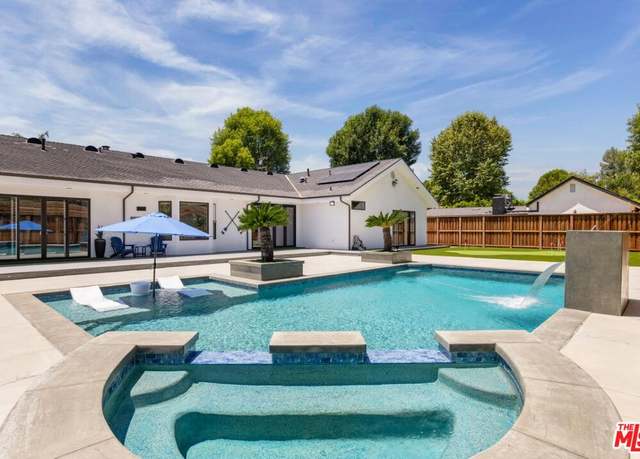 Property at 22623 Califa St, Woodland Hills, CA 91367, 5 beds, 4 baths