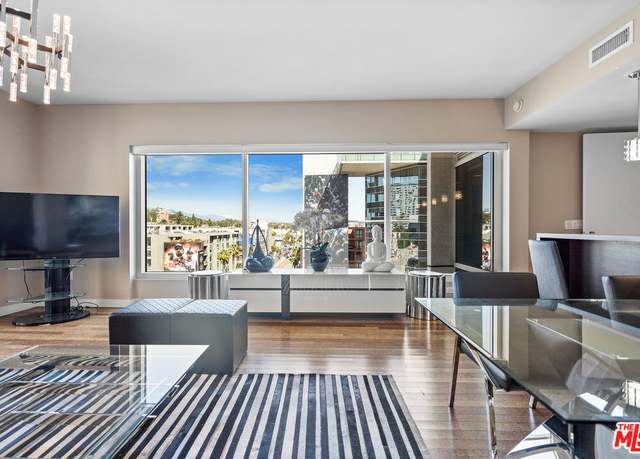 Property at 6250 Hollywood Blvd Unit 8A, Los Angeles, CA 90028, 2 beds, 2.5 baths