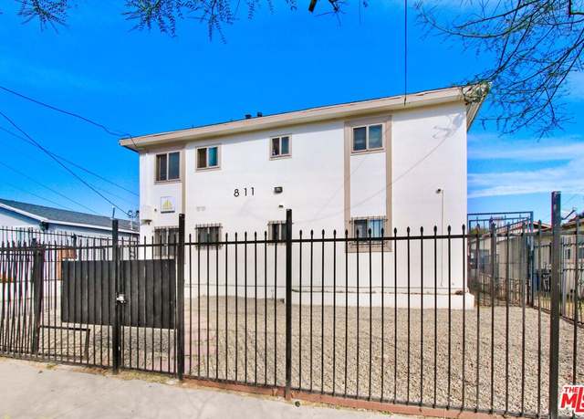 Property at 811 W 97th St, Los Angeles, CA 90044, 14 beds, 10 baths