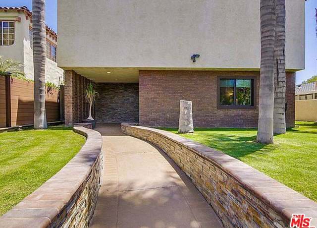 Property at 4111 Bayard St, San Diego, CA 92109, 6 beds, 5 baths