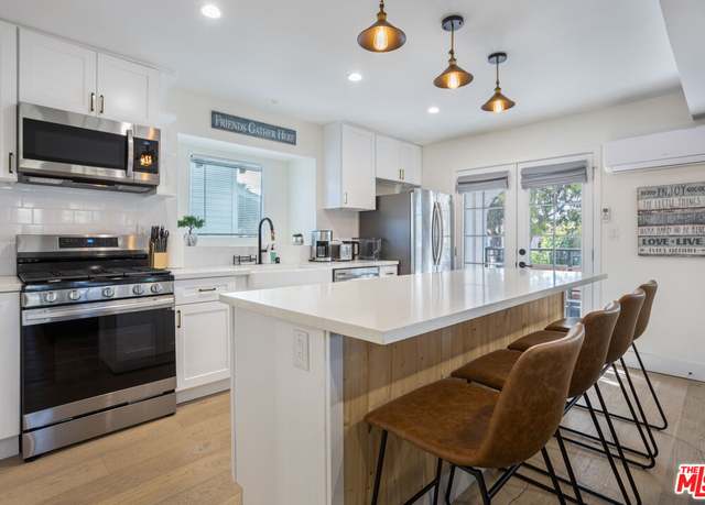 Property at 1438 W 30th St, Los Angeles, CA 90007, 3 beds, 3 baths