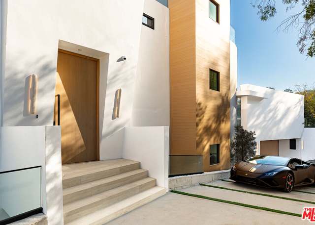 Property at 3596 Woodhill Canyon Rd, Studio City, CA 91604, 5 beds, 5.5 baths