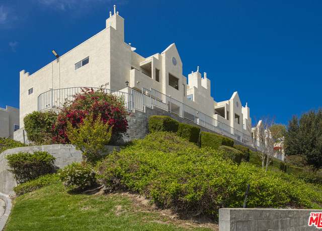 Property at 18209 Sierra Hwy #93, Canyon Country, CA 91351, 2 beds, 2 baths