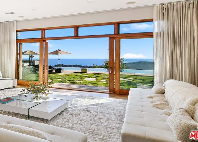 Property at 301 Loma Metisse Rd, Malibu, CA 90265, 5 beds, 5 baths