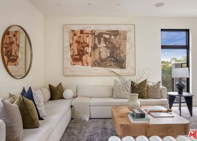 Property at 927 Hilldale Ave, West Hollywood, CA 90069, 2 beds, 2.5 baths