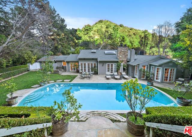 Property at 2265 Bowmont Dr, Beverly Hills, CA 90210, 4 beds, 4.5 baths