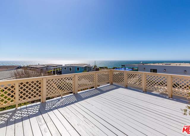 Property at 29500 Heathercliff Rd #143, Malibu, CA 90265, 3 beds, 2 baths