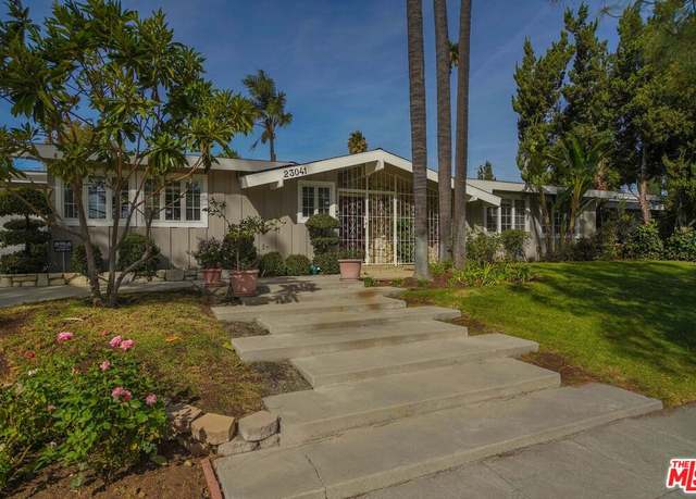 Property at 23041 Calabash St, Woodland Hills, CA 91364, 3 beds, 2 baths