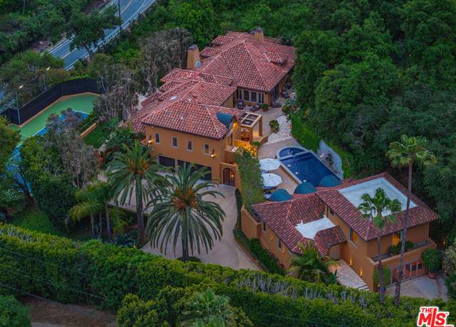 Property at 2719 Benedict Canyon Dr, Beverly Hills, CA 90210, 5 beds, 7 baths