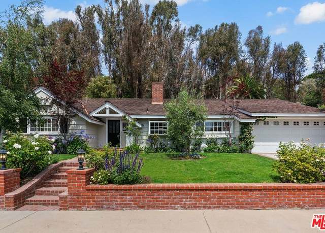 Property at 1401 Jonesboro Dr, Los Angeles, CA 90049, 4 beds, 3.5 baths