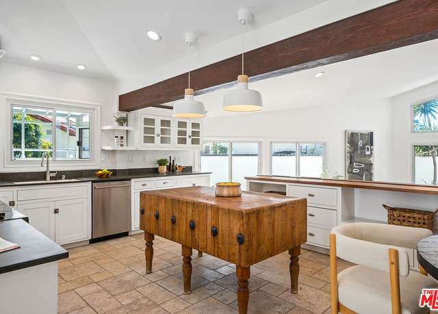 Property at 7145 Trask Ave, Playa Del Rey, CA 90293, 4 beds, 3 baths