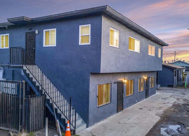 Property at 945 W 76th St, Los Angeles, CA 90044, 10 beds, 5 baths