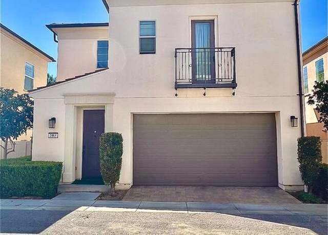 Property at 21816 Moveo Dr, Santa Clarita, CA 91350, 2 beds, 2.5 baths