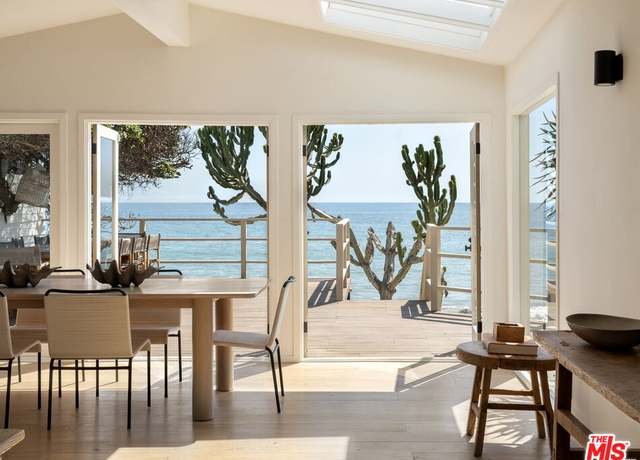 Property at 27314 Pacific Coast Hwy, Malibu, CA 90265, 4 beds, 3.5 baths