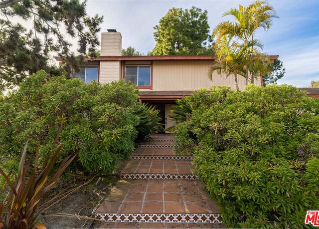 Property at 343 Santa Helena, Solana Beach, CA 92075, 5 beds, 3 baths