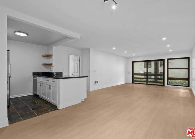 Property at 7740 Redlands St Unit M1077, Playa Del Rey, CA 90293, 1 bed, 1 bath