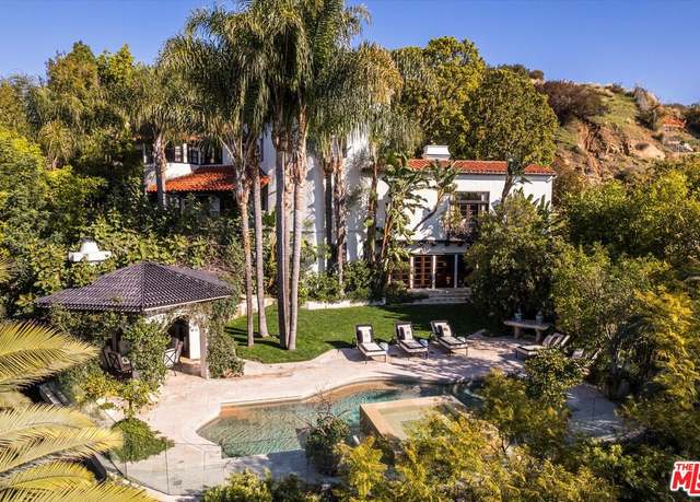 Property at 6950 Oporto Dr, Los Angeles, CA 90068, 4 beds, 5.5 baths